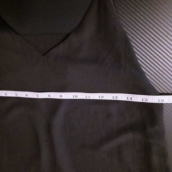 2 Lulus Chiffon Shift Dresses Size S Coral Red Geometric/Black V-Neck Cut-Out - Picture 13 of 16